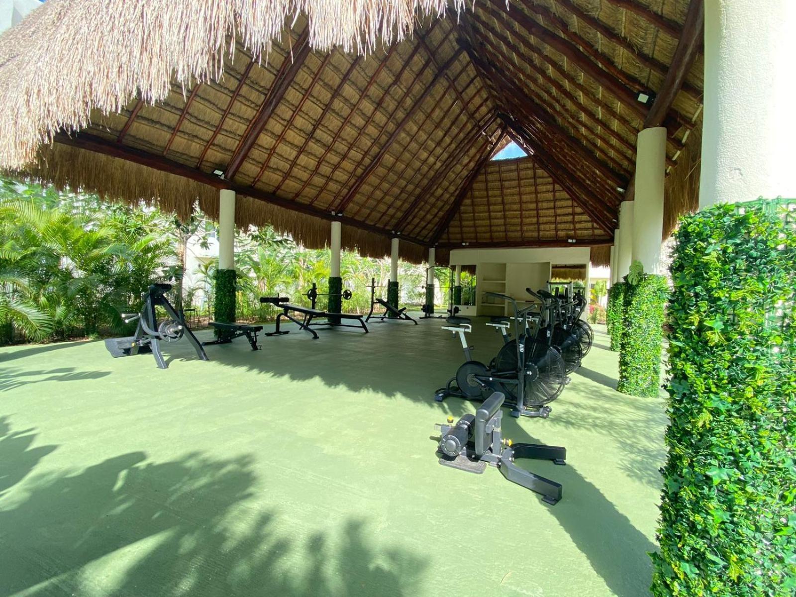 Love Vacations Tulum Exterior photo